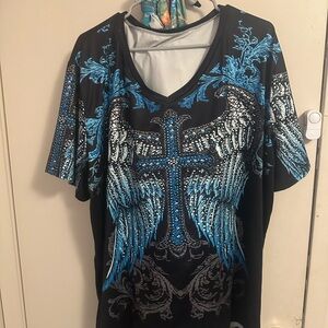 Women's Black and Blue Graphic Top